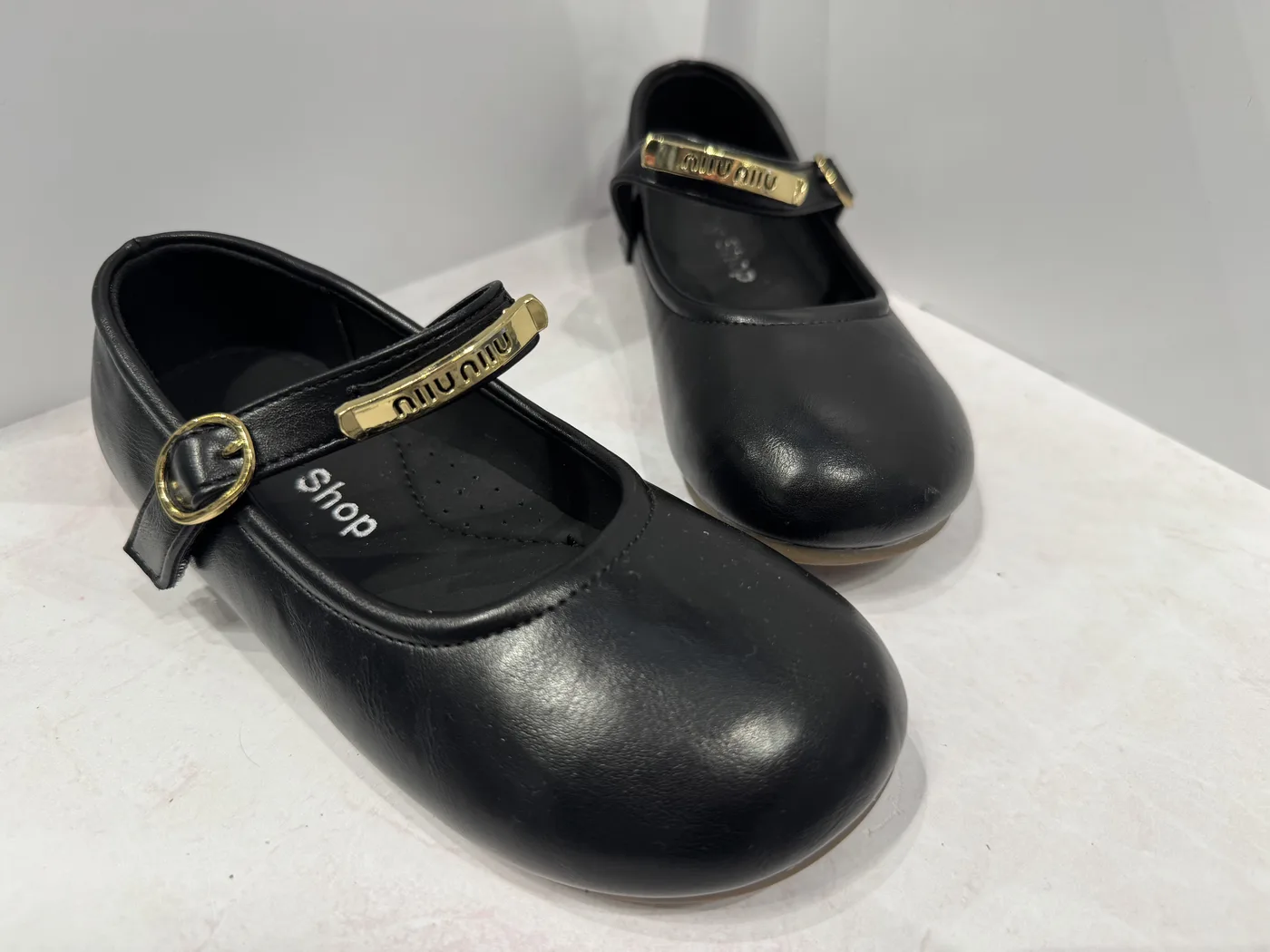 Miu Miu Туфли для девочки с ремешком с дугой MiuMiu