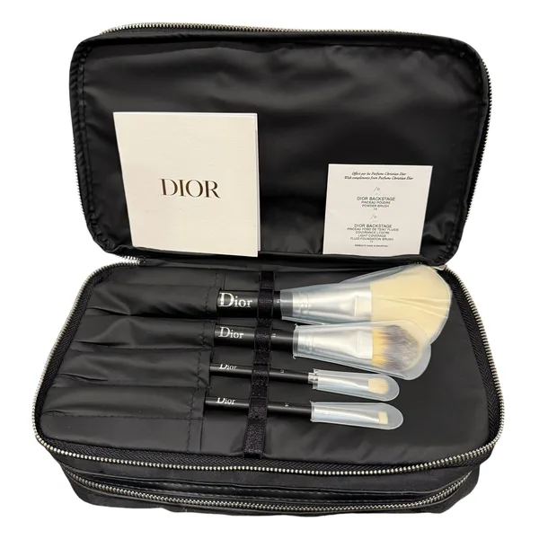 Dior Кисти в наборе с косметичкой