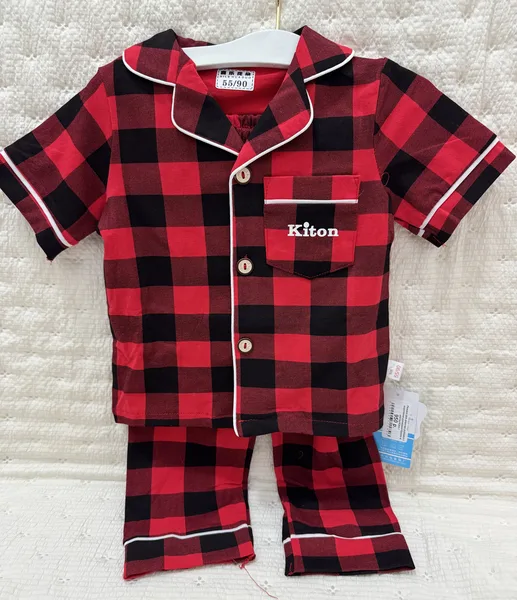 Kiton Пижама для девочки рубашка с короткими рукавами+брюки в клетку/Kiton /