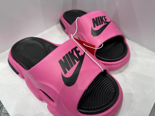 Nike Высокие резиновые тапочки для девочки/NIKE