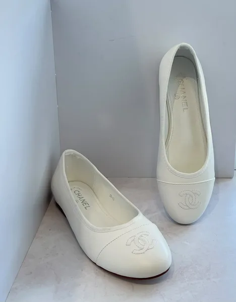 Chanel Балетки белые Chanel